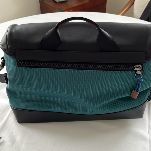 COACH laptop bag, book bag, carry on, luggage. - Picture 12 of 14